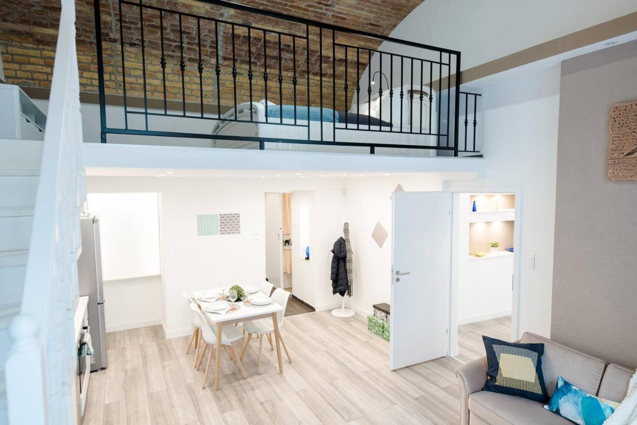 Newly Refurbished Home At Superb Location Βουδαπέστη Εξωτερικό φωτογραφία